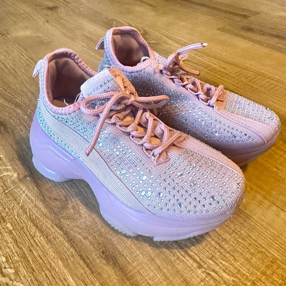 Link light pink sparkle sneakers Size 12‎